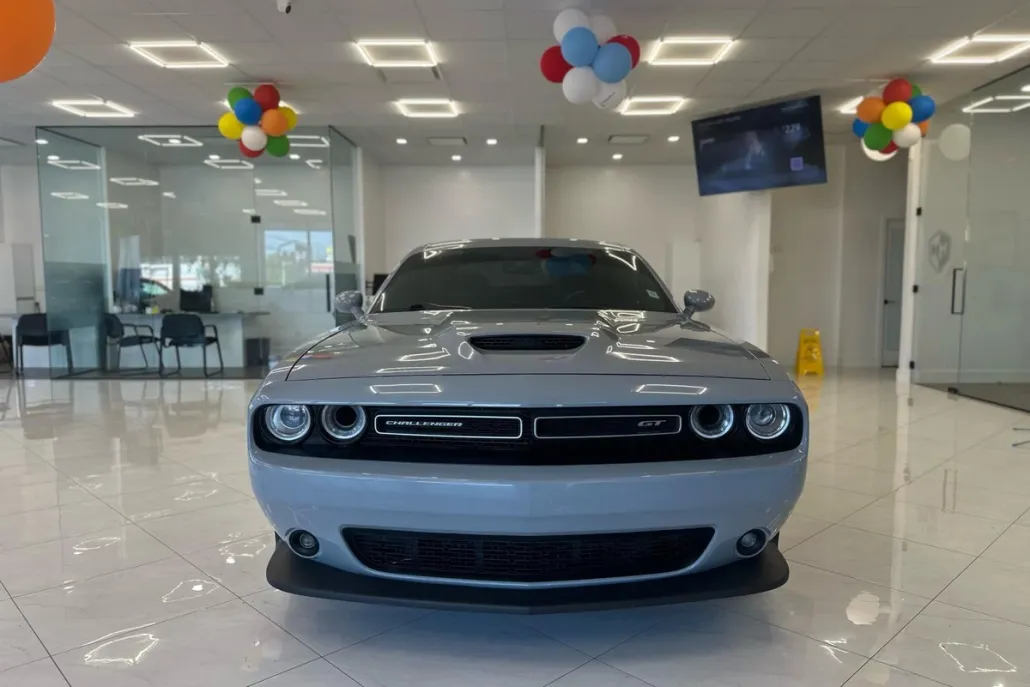 2022 Dodge Challenger GT photo 1