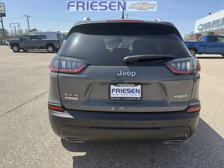 2021 Jeep Cherokee Latitude Lux photo 4