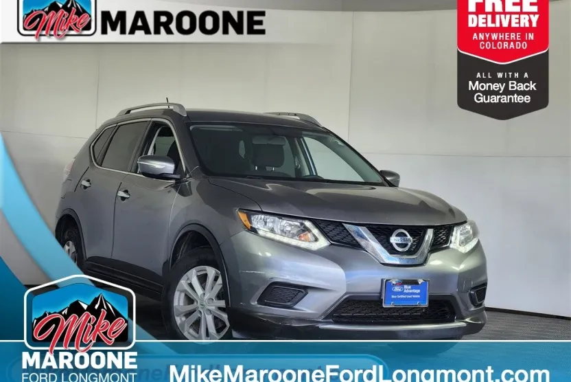 2016 Nissan Rogue SV photo 1