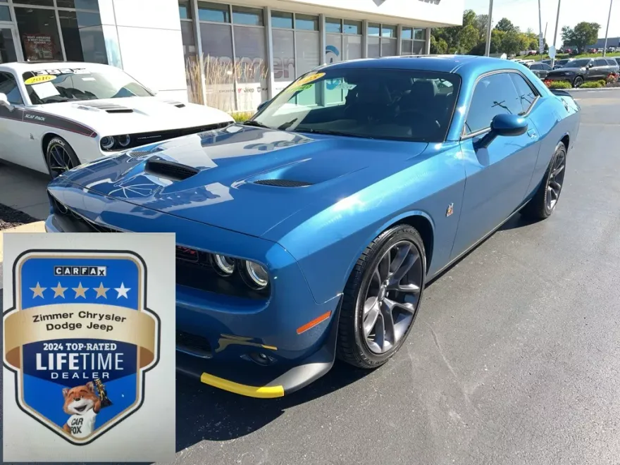 2023 Dodge Challenger R/T Scat Pack photo 1