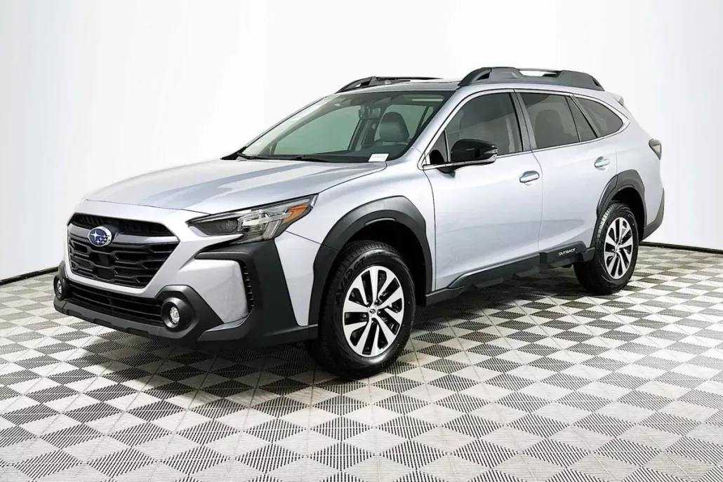 2024 Subaru Outback Premium photo 1