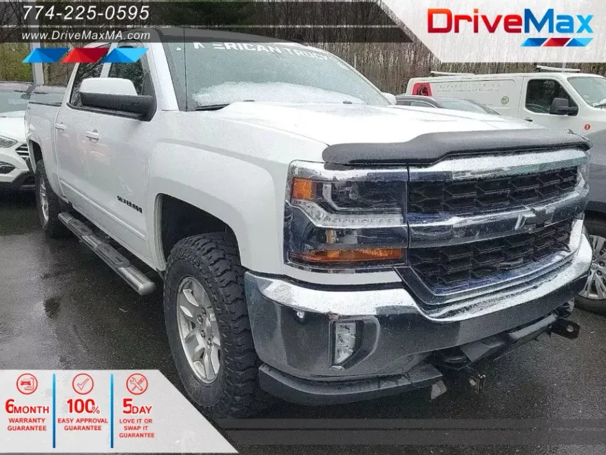 2017 Chevrolet Silverado 1500 LT photo 1