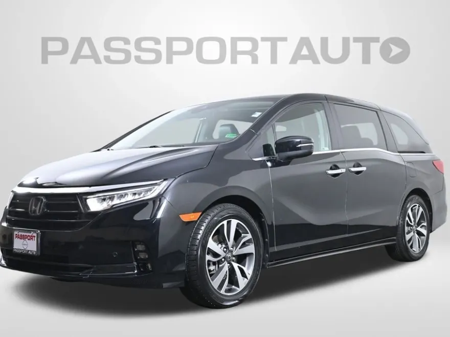 2023 Honda Odyssey Touring photo 1