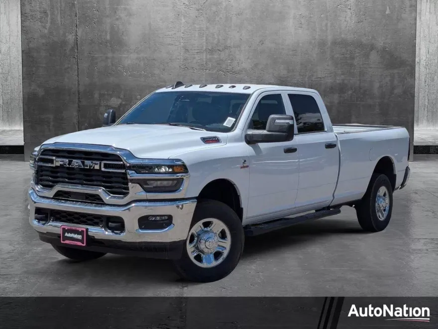 2025 Ram 2500 Tradesman photo 1