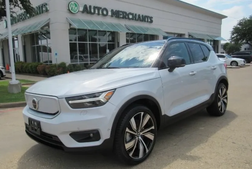 2022 Volvo XC40 Recharge P8 Twin Plus photo 1