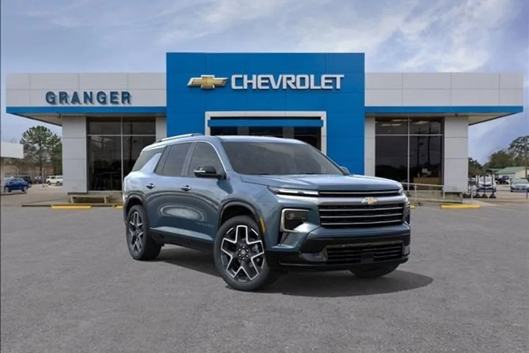 2026 Chevrolet Traverse High Country photo 1