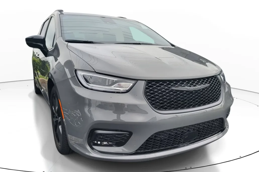 2025 Chrysler Pacifica Limited photo 1