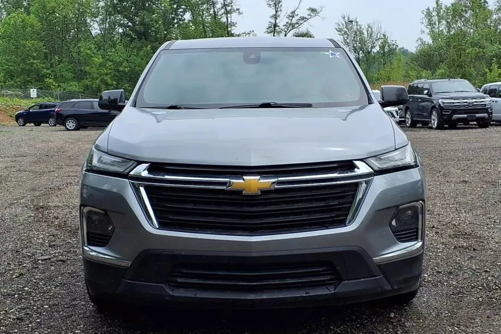 2023 Chevrolet Traverse L photo 1