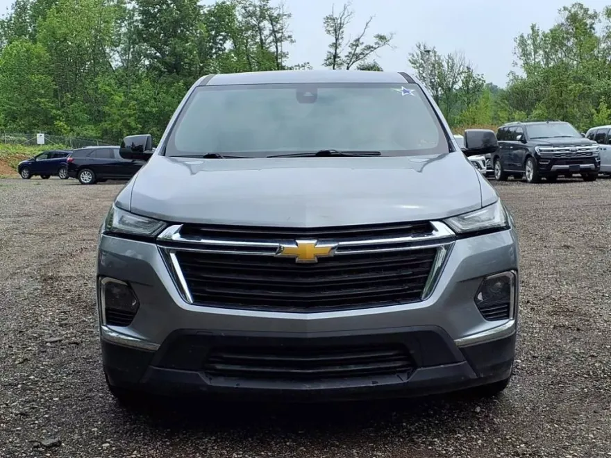 2023 Chevrolet Traverse L photo 1