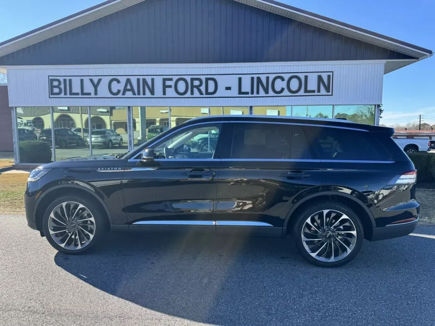 2025 Lincoln Aviator Reserve photo 1