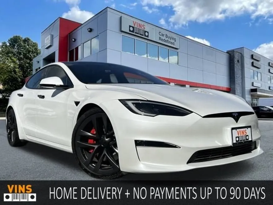 2025 Tesla Model S Plaid photo 1