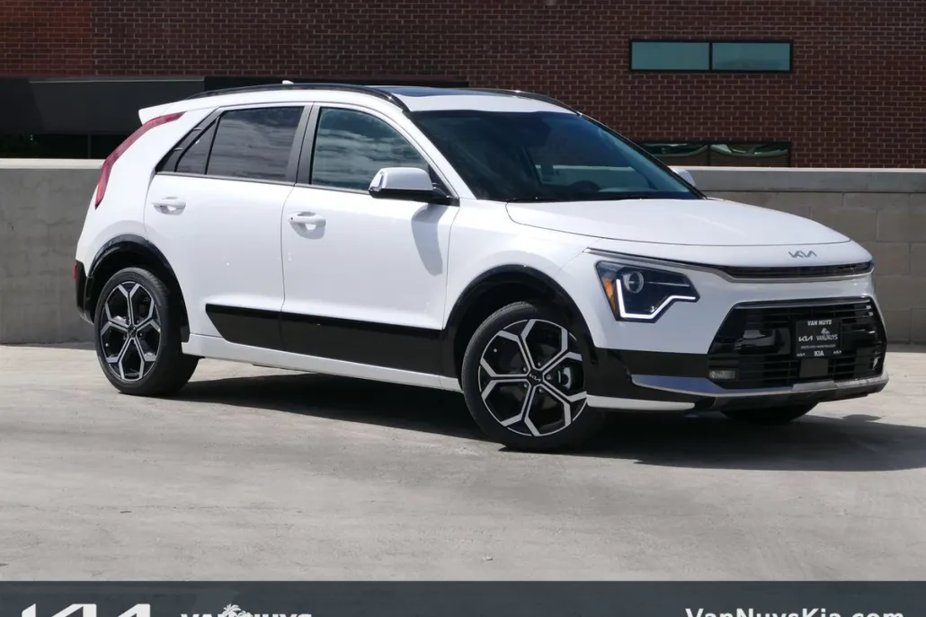 2025 Kia Niro EX Touring photo 1