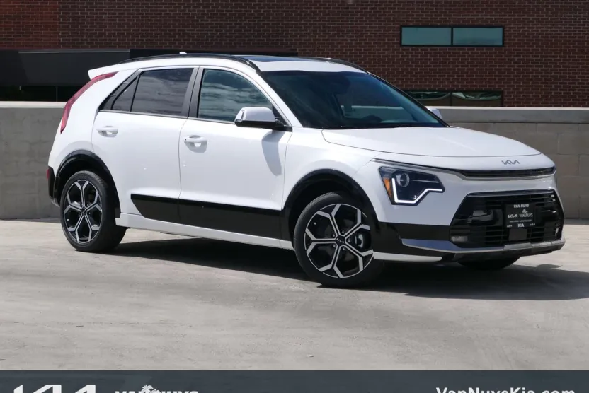 2025 Kia Niro EX Touring photo 1