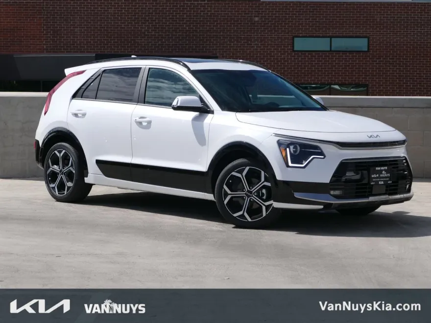 2025 Kia Niro EX Touring photo 1