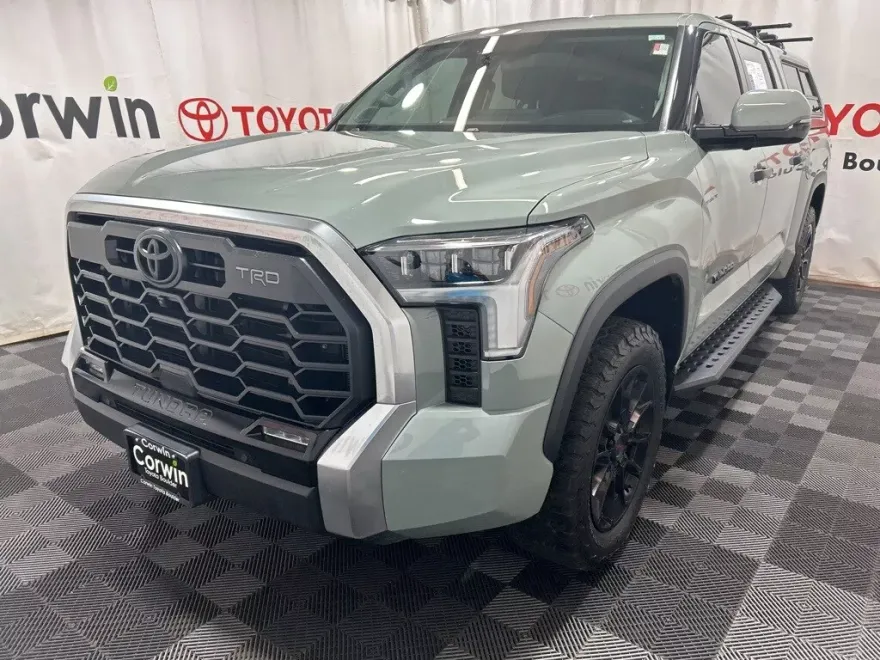 2023 Toyota Tundra Limited photo 1