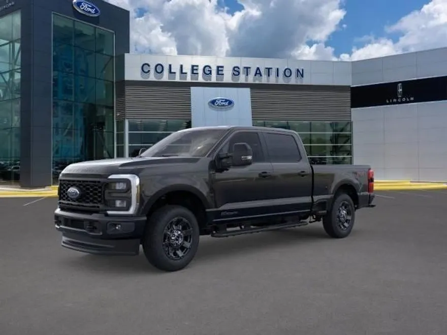 2025 Ford F-250 photo 1
