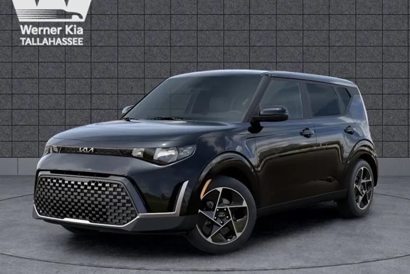 2025 Kia Soul EX photo 1