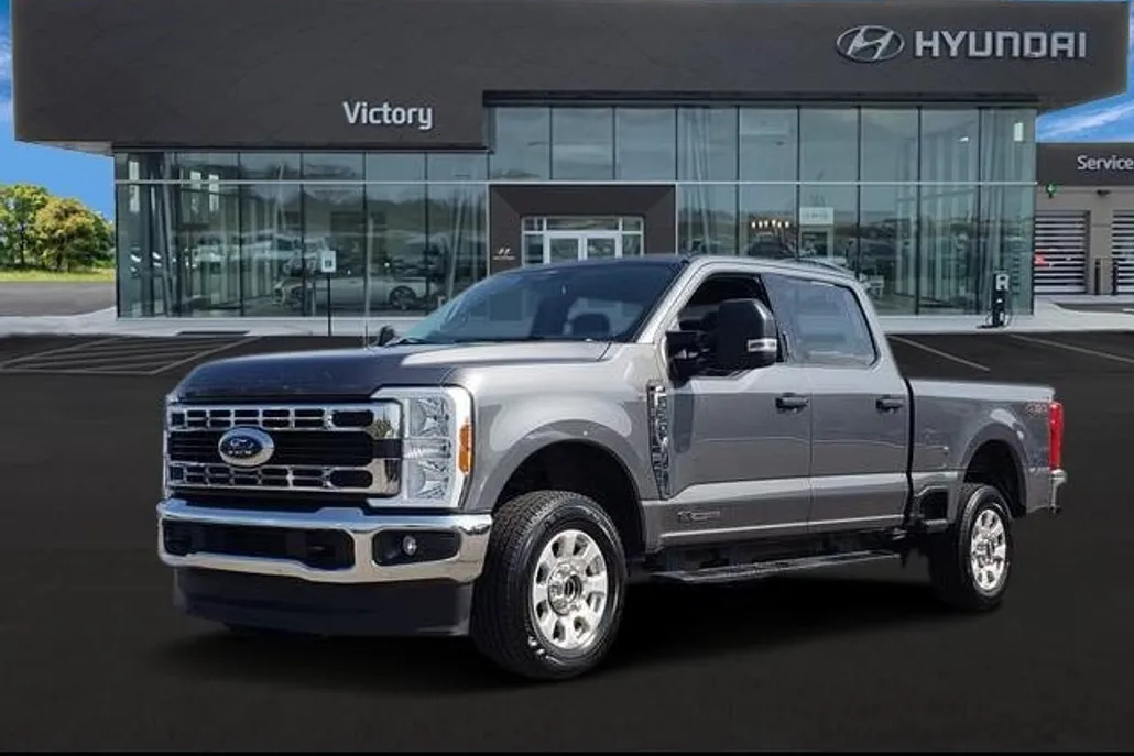 2024 Ford F-250 photo 1