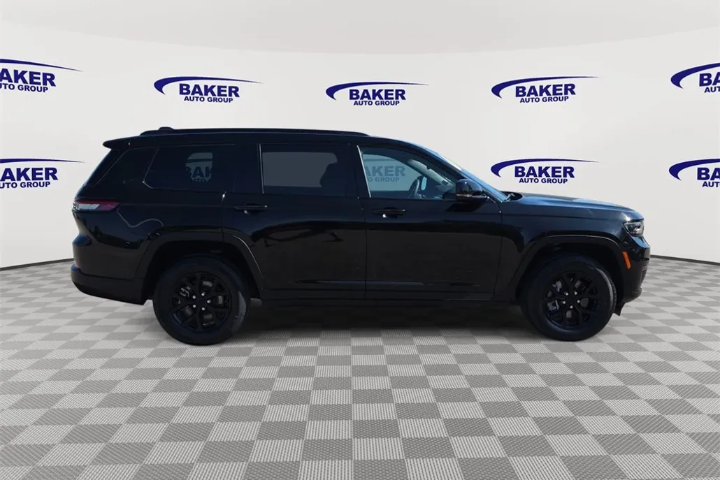 2024 Jeep Grand Cherokee Altitude photo 1