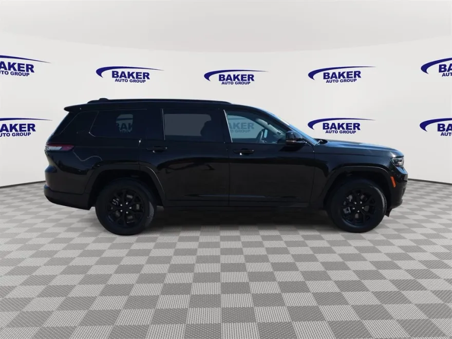 2024 Jeep Grand Cherokee Altitude photo 1