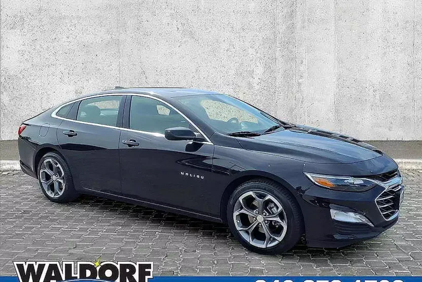 2023 Chevrolet Malibu 1LT photo 1