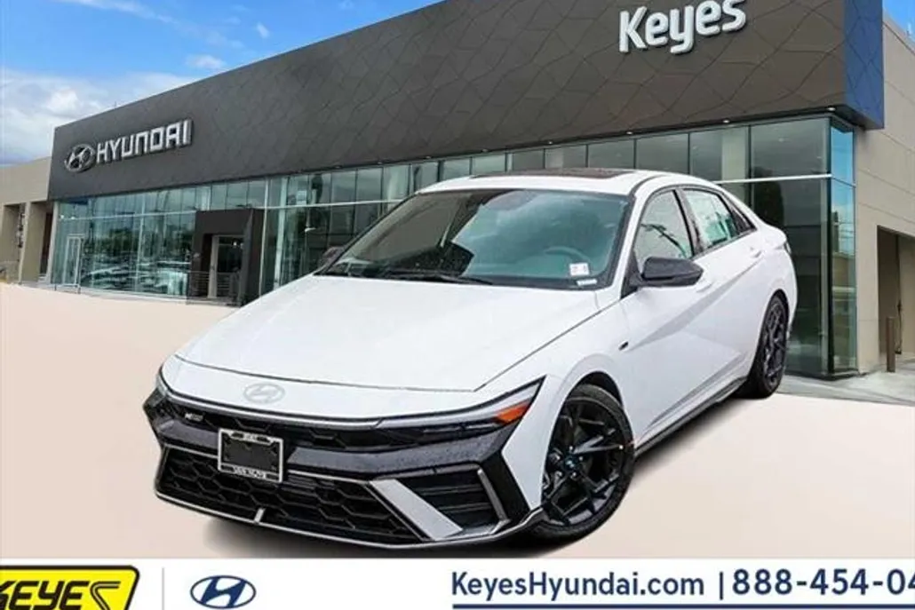 2025 Hyundai Elantra N Line photo 1