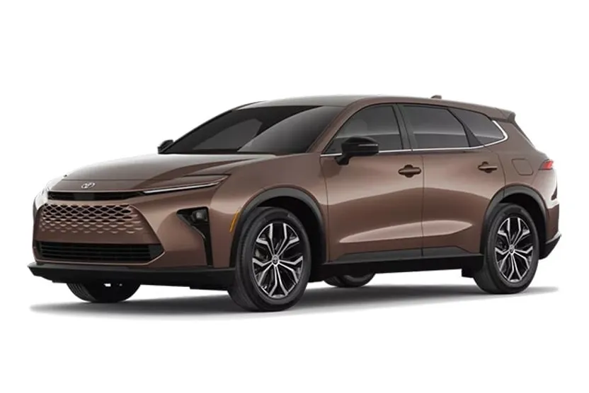 2025 Toyota Crown Signia XLE photo 1