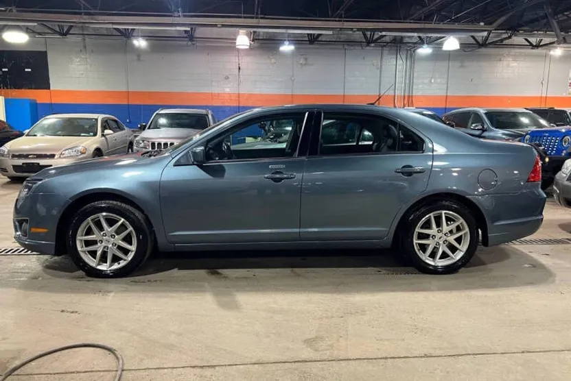 2012 Ford Fusion SEL photo 1