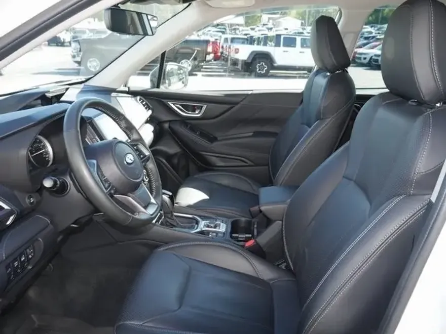 2024 Subaru Forester Touring photo 1