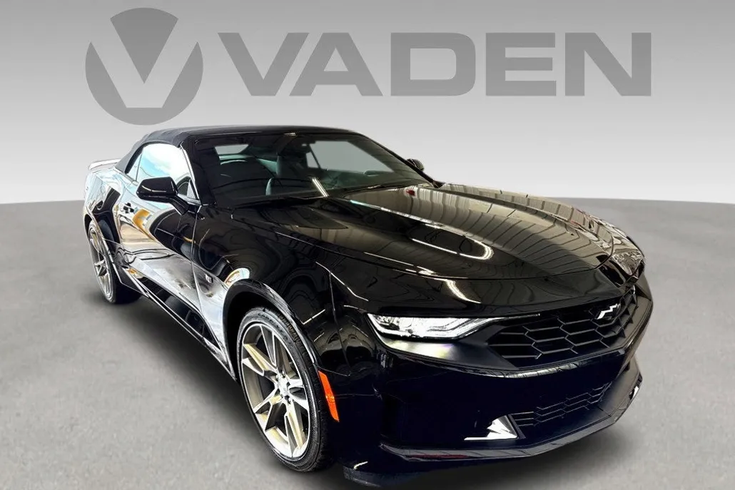 2024 Chevrolet Camaro 2LT photo 1