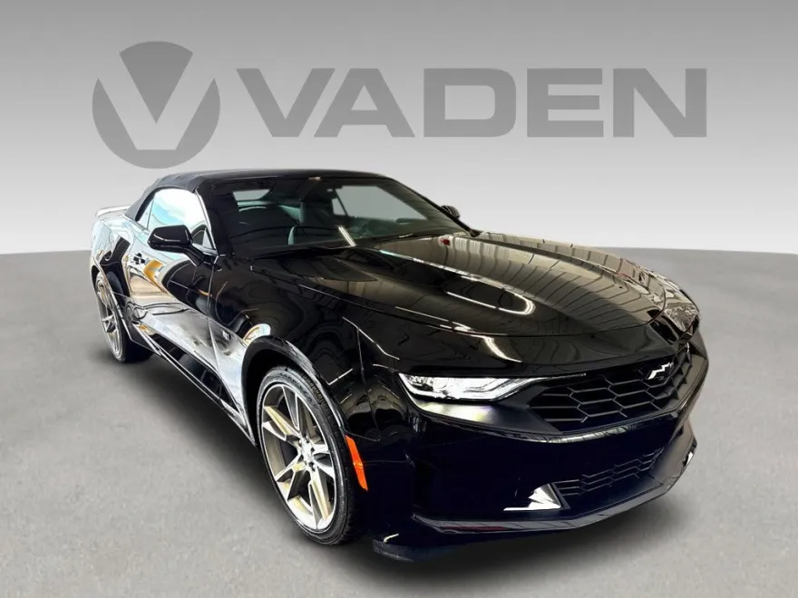2024 Chevrolet Camaro 2LT photo 1