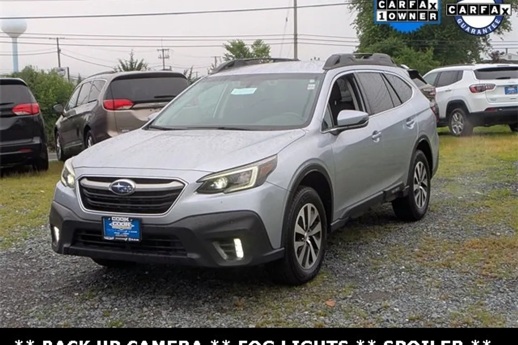 2022 Subaru Outback Premium photo 1
