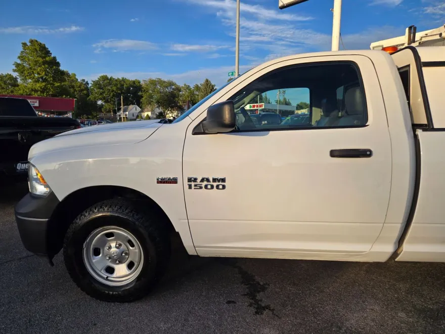 2015 Ram 1500 Tradesman photo 1