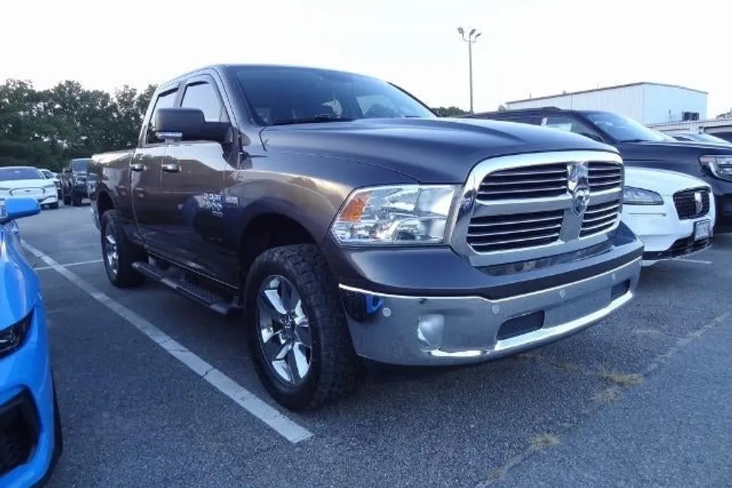 2019 Ram 1500 Classic SLT photo 1