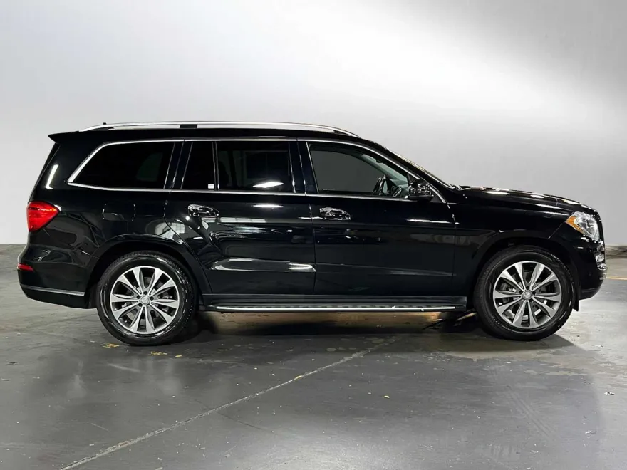 2016 Mercedes Benz GL 350 BlueTEC photo 1