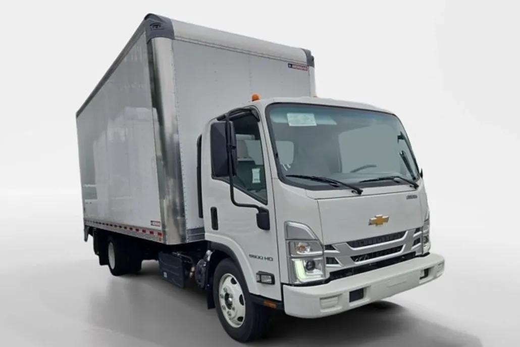 2024 Chevrolet Silverado 5500HD photo 1