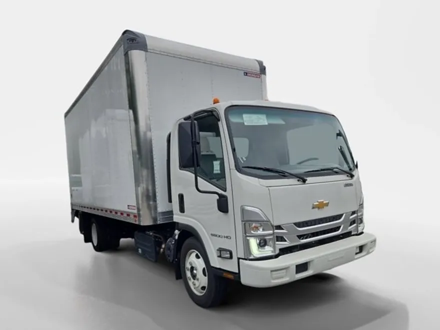 2024 Chevrolet Silverado 5500HD photo 1