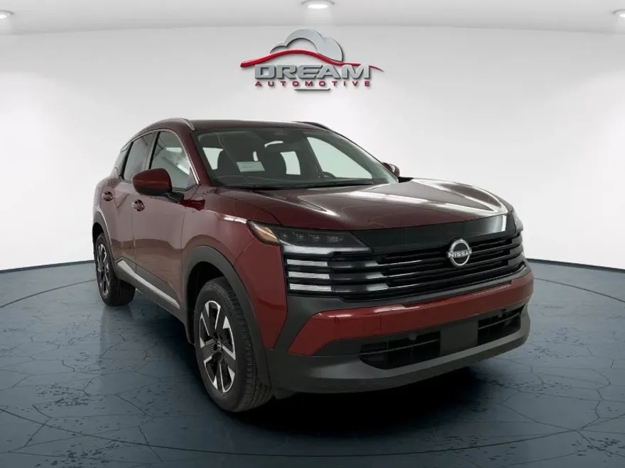 2025 Nissan Kicks SV photo 1