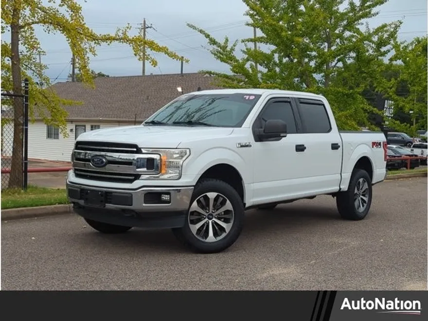 2019 Ford F-150 XLT photo 1