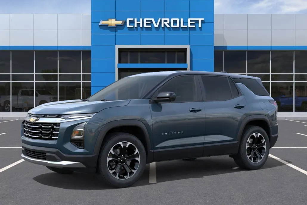 2026 Chevrolet Equinox LT photo 1