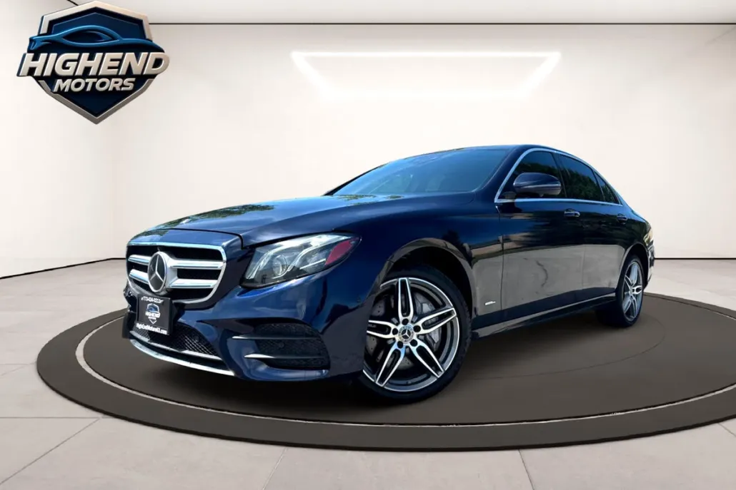 2018 Mercedes Benz E 400 4MATIC photo 1