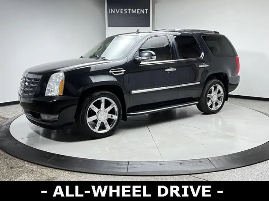 2012 Cadillac Escalade Luxury photo 1