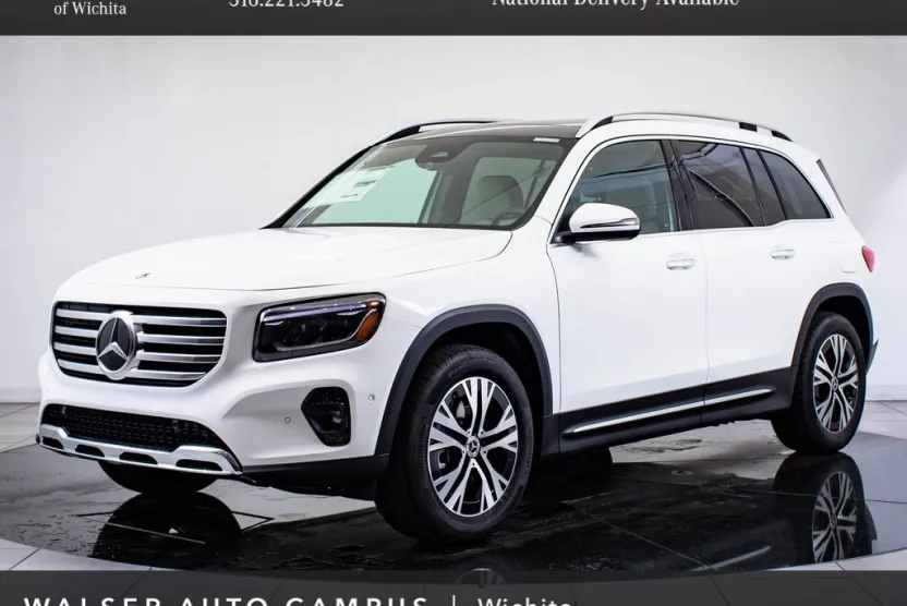 2026 Mercedes Benz GLB 250 4MATIC photo 1