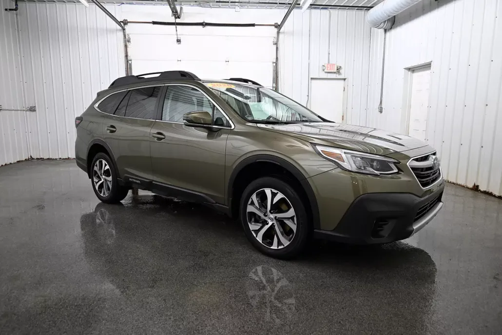 2020 Subaru Outback Limited photo 1