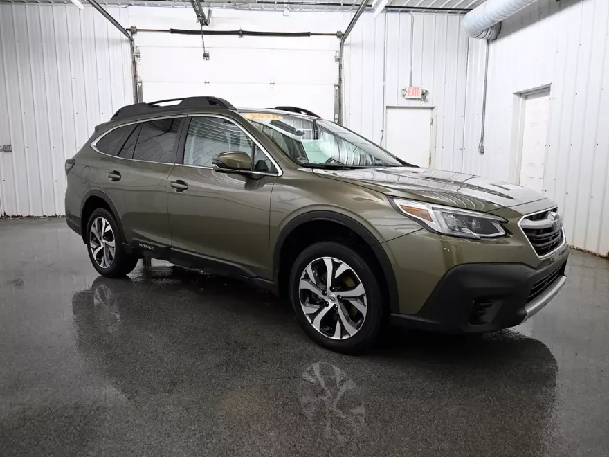 2020 Subaru Outback Limited photo 1