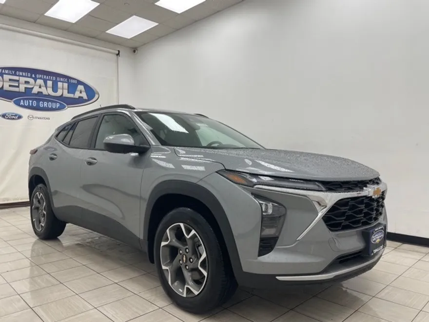 2026 Chevrolet Trax LT photo 1