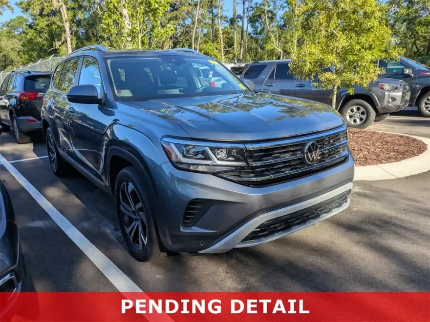 2023 Volkswagen Atlas SEL photo 1