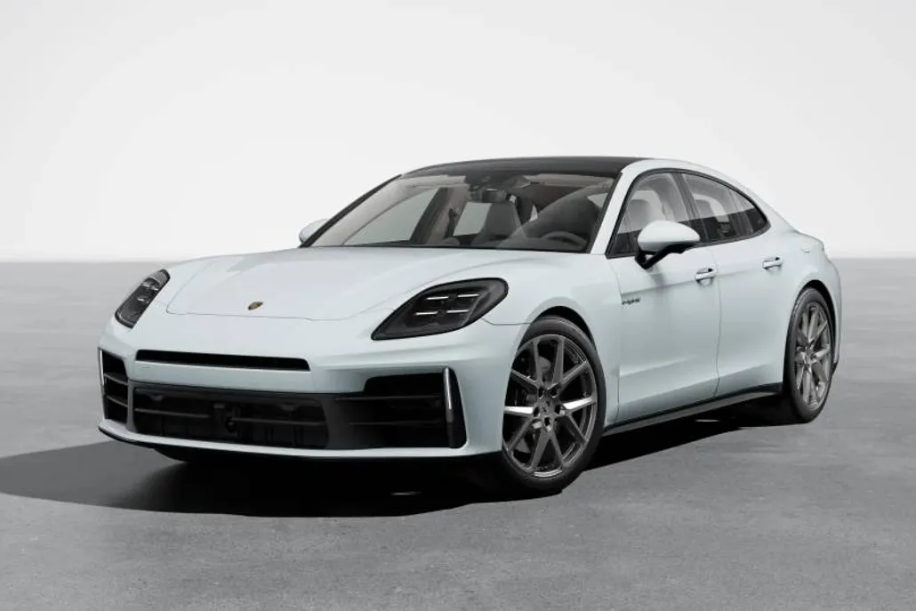 2026 Porsche Panamera 4 E-Hybrid photo 1