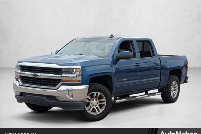 2018 Chevrolet Silverado 1500 LT photo 1