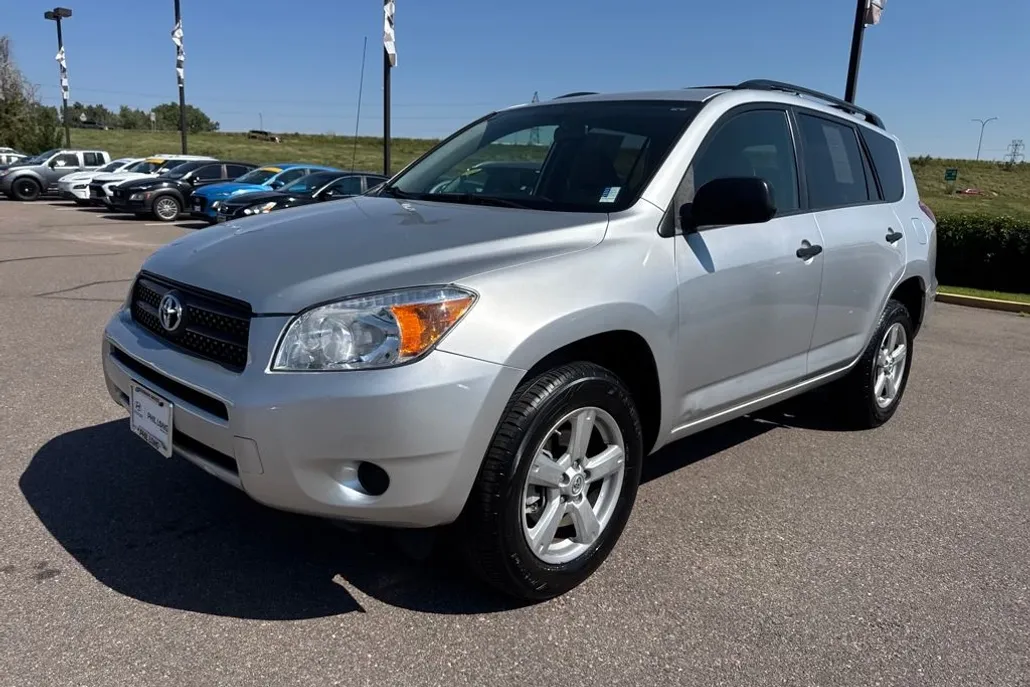 2006 Toyota RAV4 Base photo 1